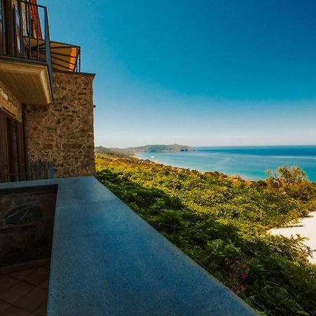 Residenza Golfo Degli Ulivi Aparthotel คาปริโอลิ ภายนอก รูปภาพ