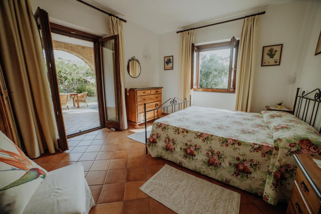Residenza Golfo Degli Ulivi Aparthotel คาปริโอลิ ภายนอก รูปภาพ