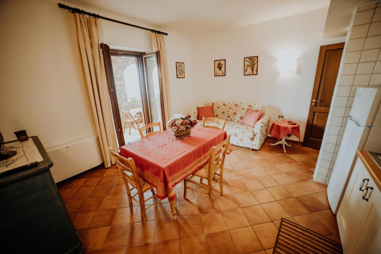 Residenza Golfo Degli Ulivi Aparthotel คาปริโอลิ ภายนอก รูปภาพ