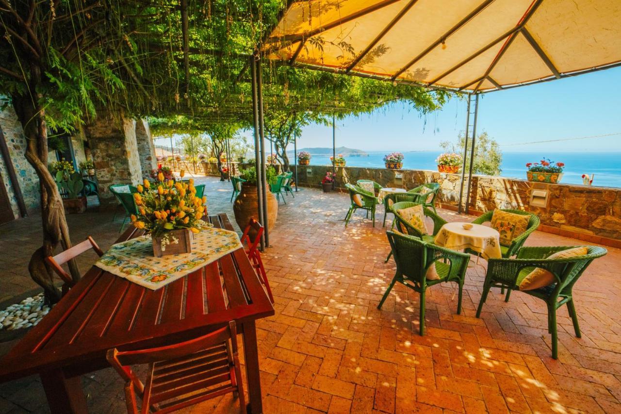 Residenza Golfo Degli Ulivi Aparthotel คาปริโอลิ ภายนอก รูปภาพ