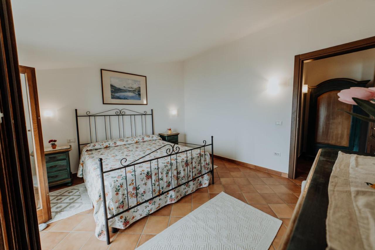 Residenza Golfo Degli Ulivi Aparthotel คาปริโอลิ ภายนอก รูปภาพ